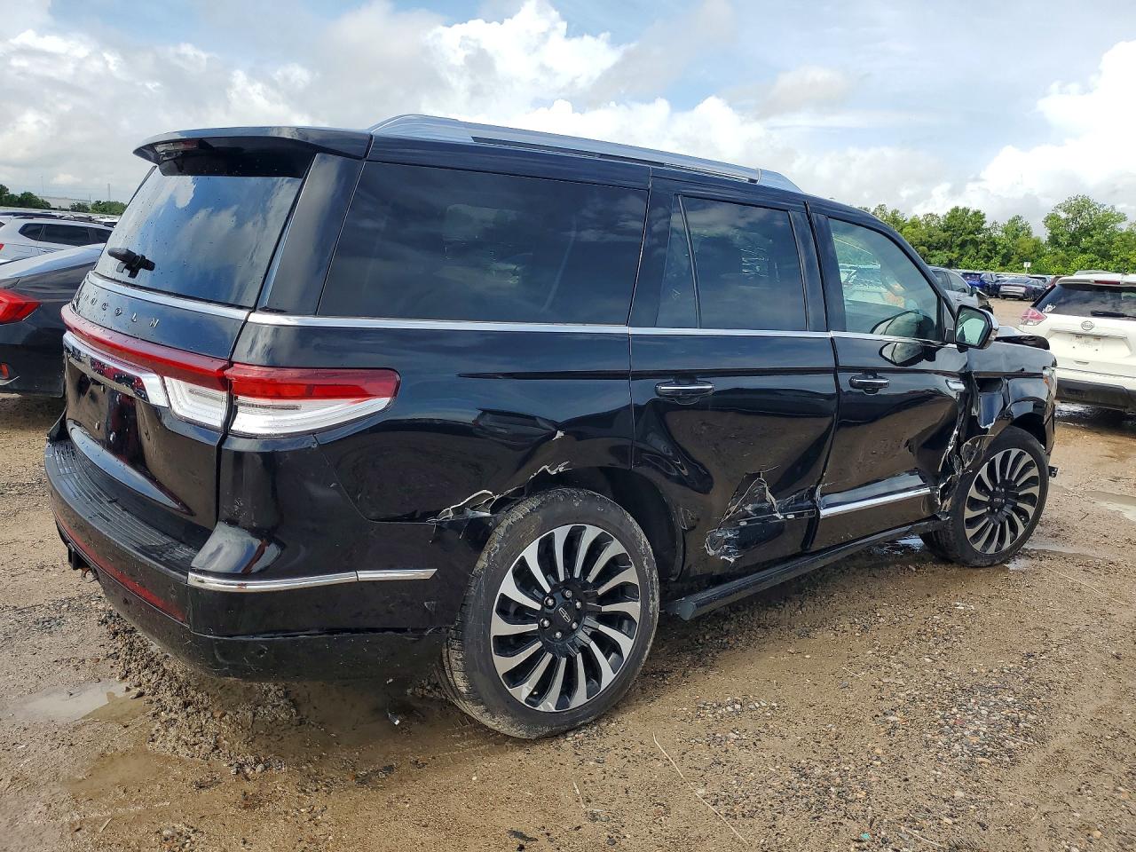 Lincoln Navigator Black Label