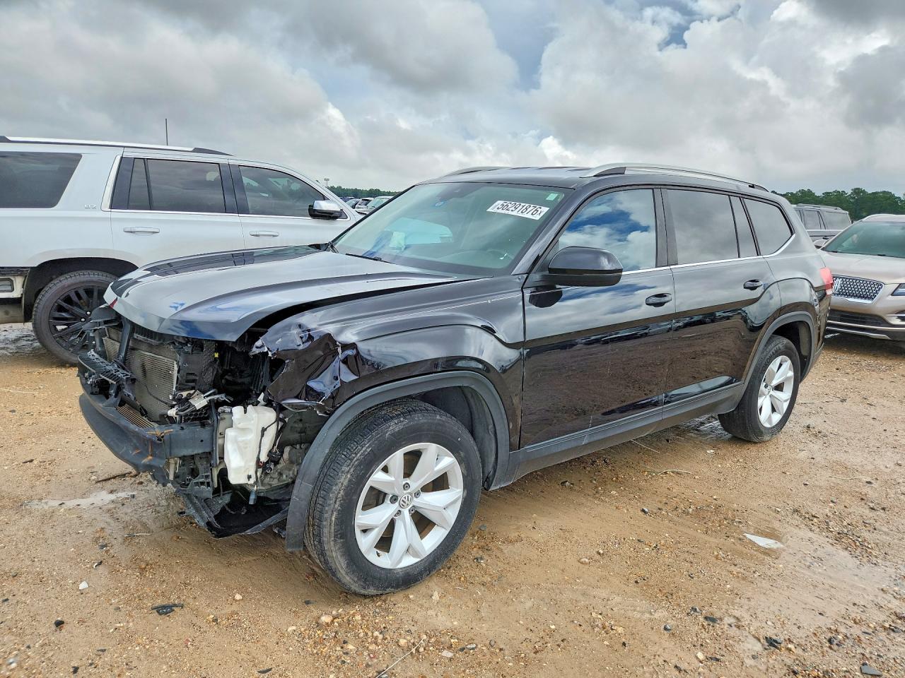 Salvage Volkswagen Atlas Image