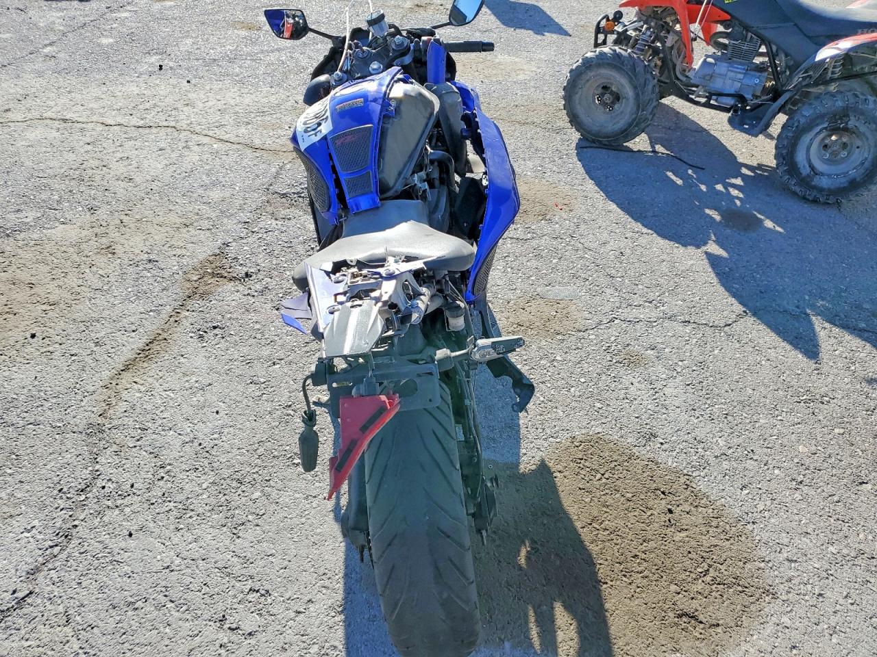 Yamaha Yzfr7