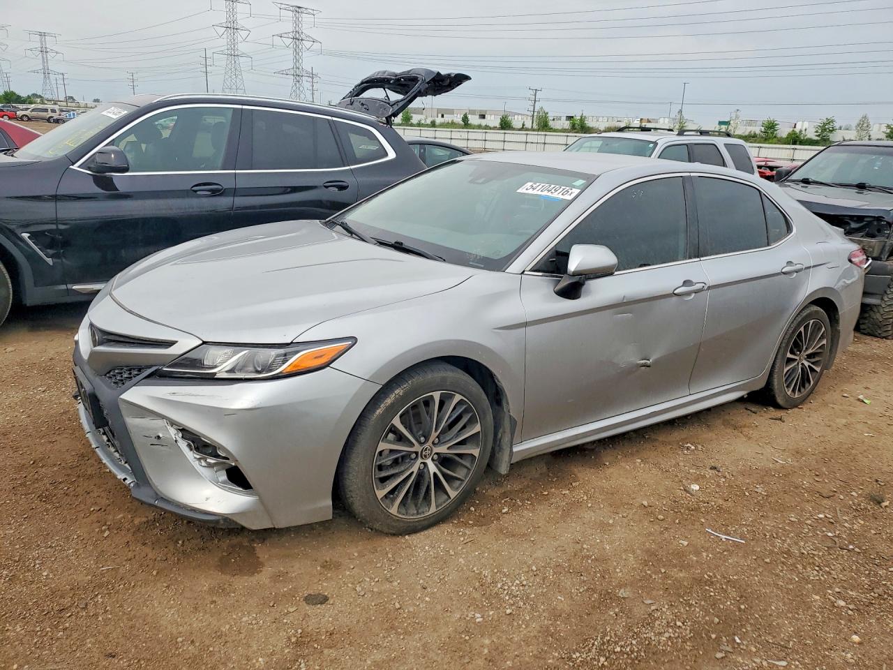 Salvage Toyota Camry Image