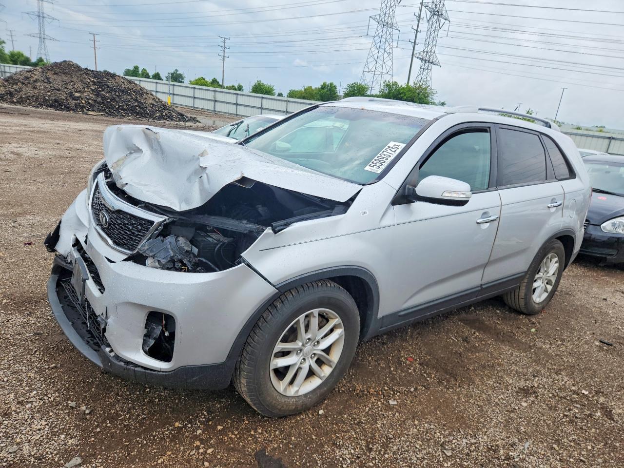 Salvage Kia Sorento Image