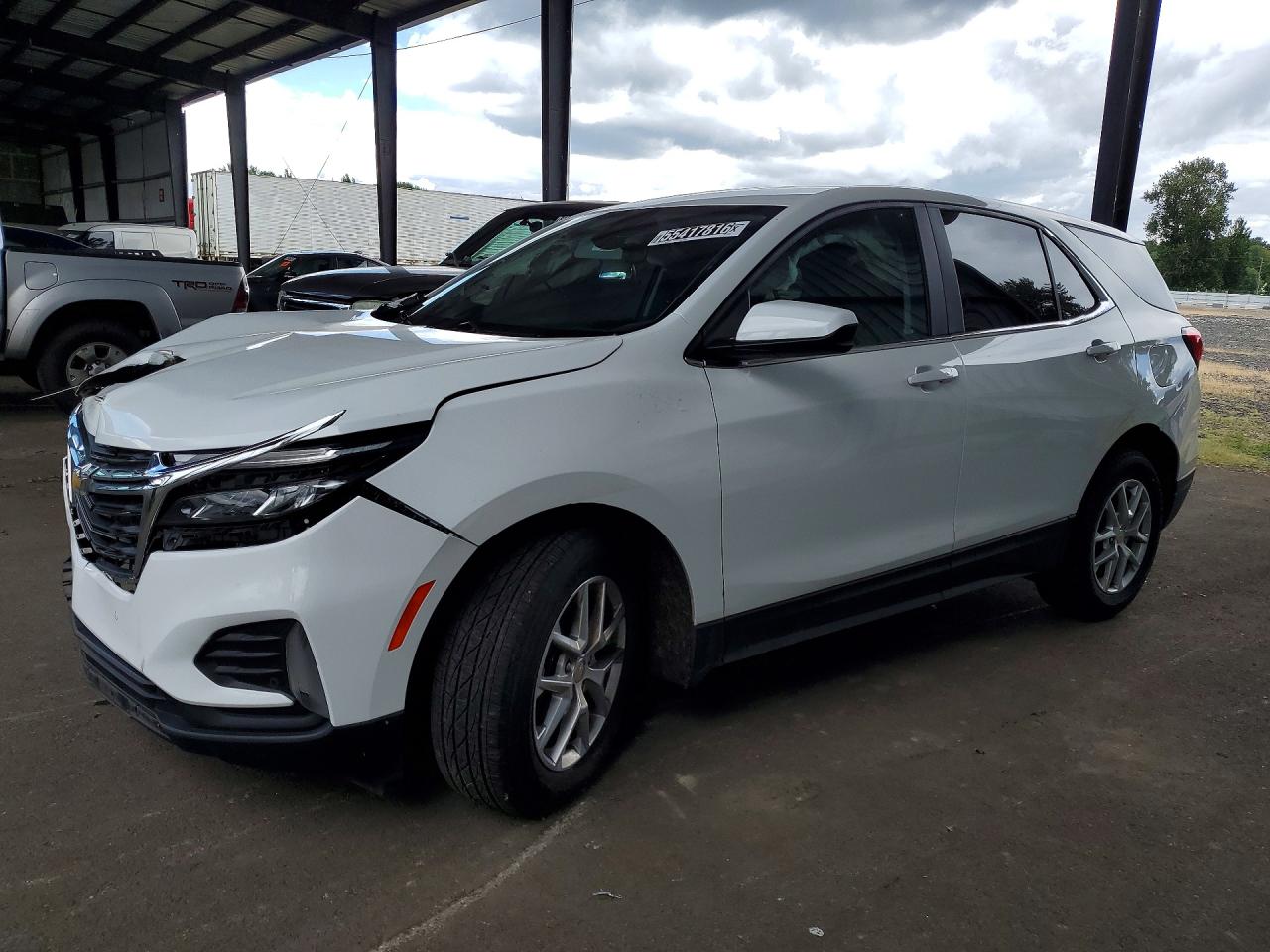 Salvage Chevrolet Equinox Image