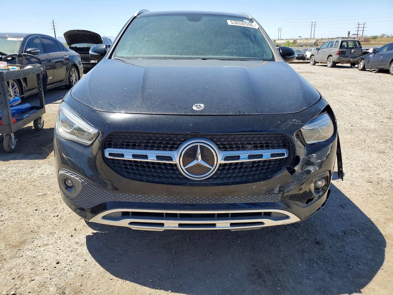 Mercedes-Benz GLA 250