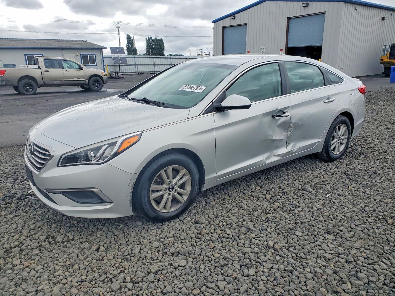 Salvage Hyundai SONATA Image