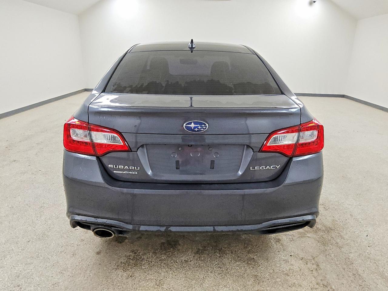 Subaru Legacy 2.5i Premium