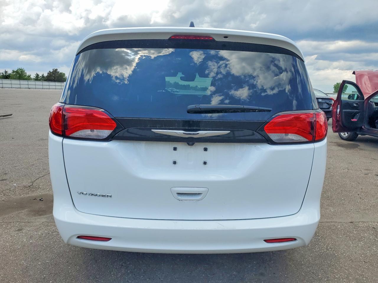 Chrysler Minivan Lx