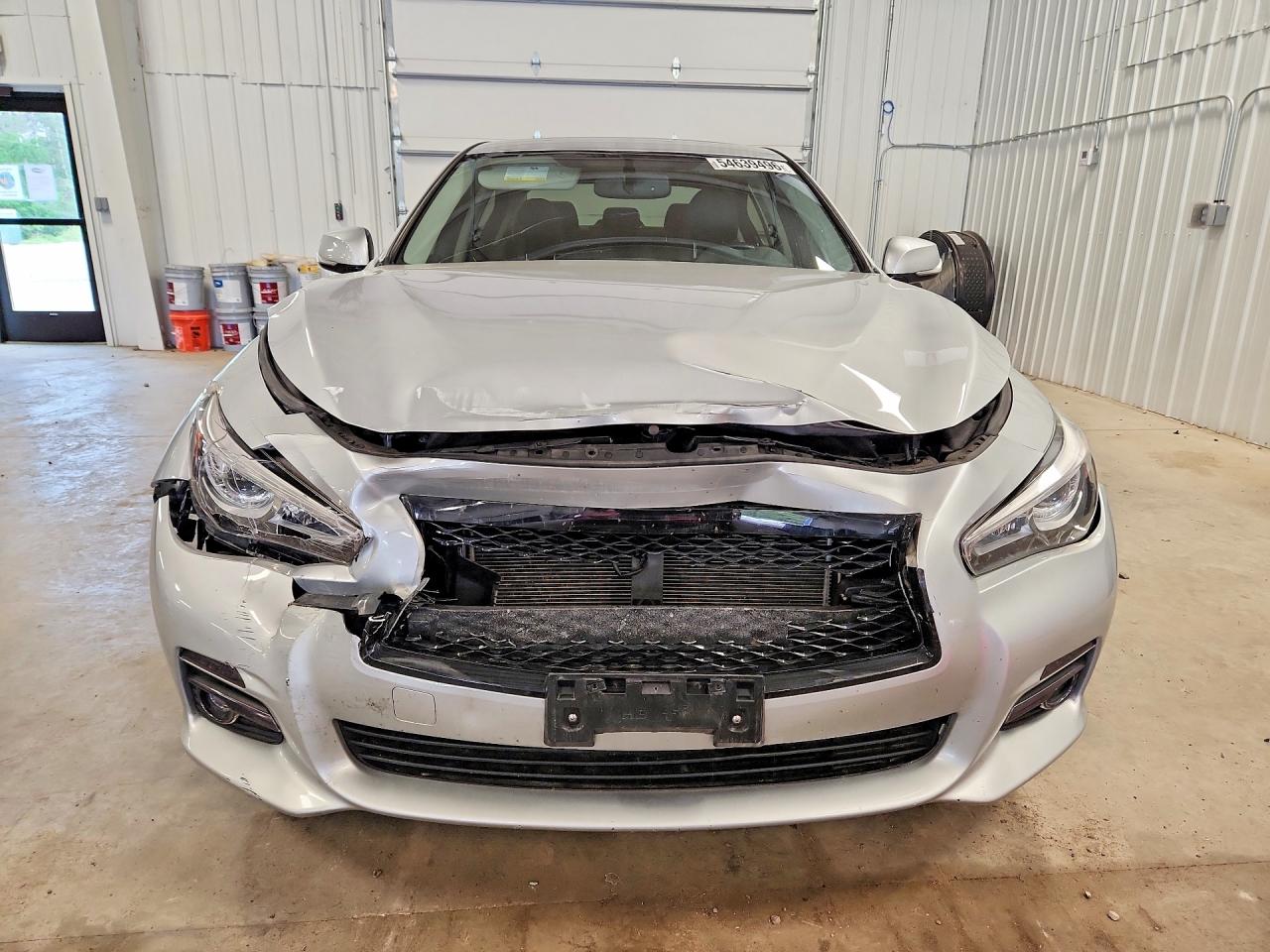 INFINITI Q50 Premium