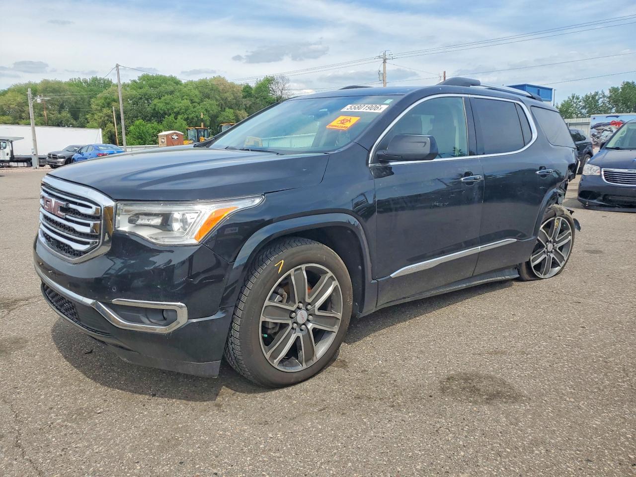 Salvage GMC Acadia Image