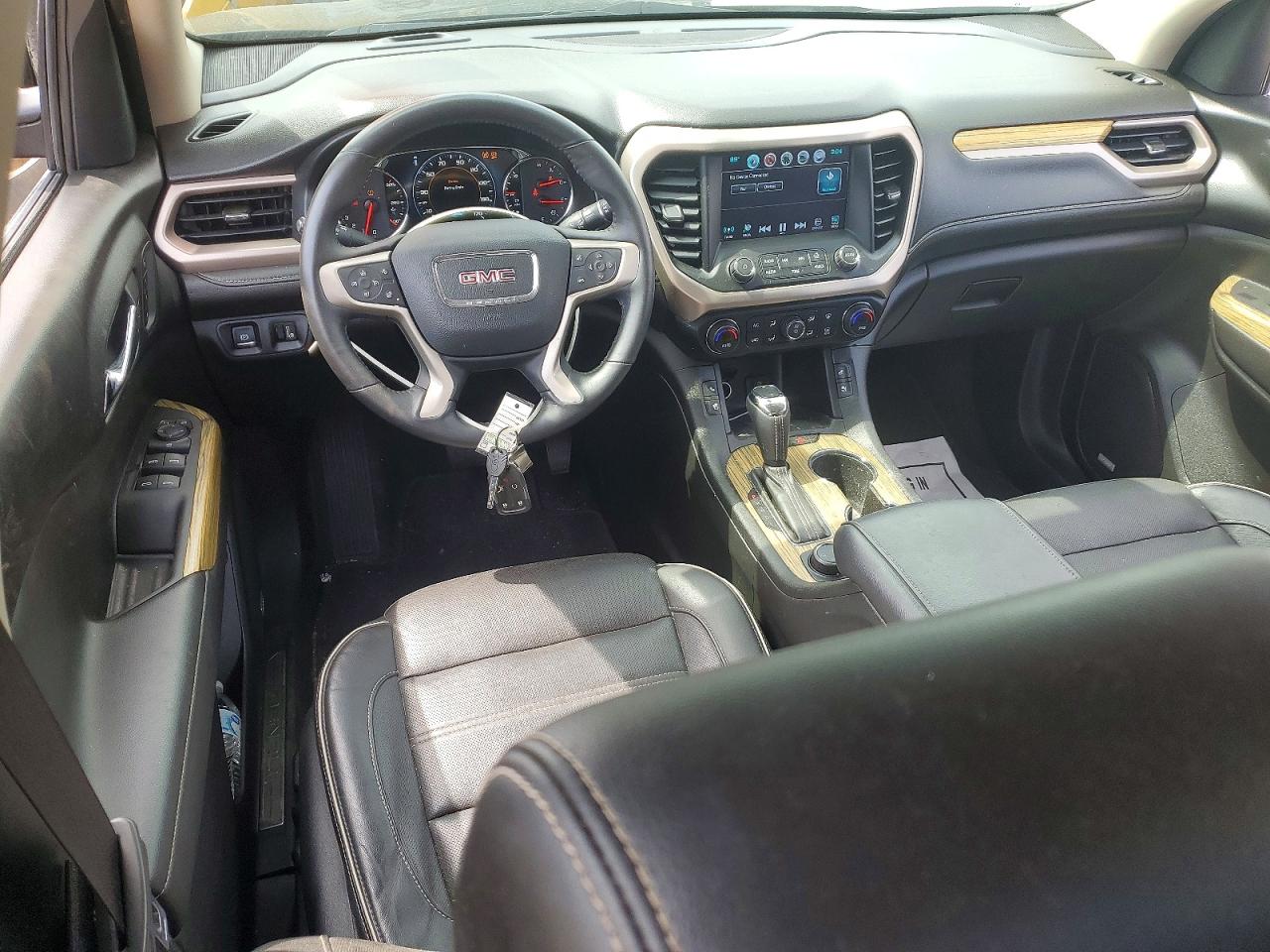 GMC Acadia Denali