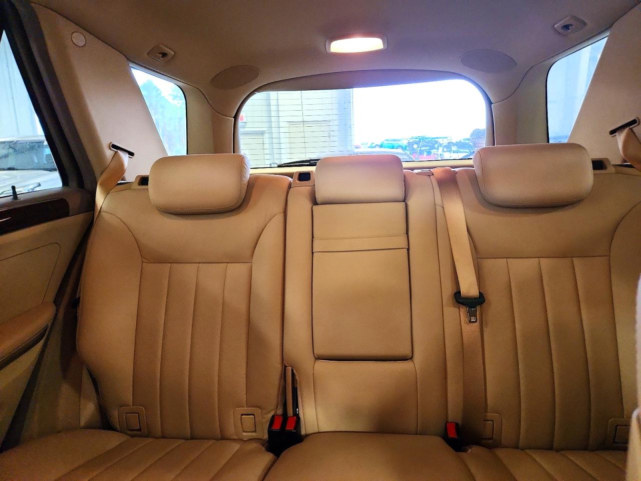 Mercedes-Benz M-Class 350