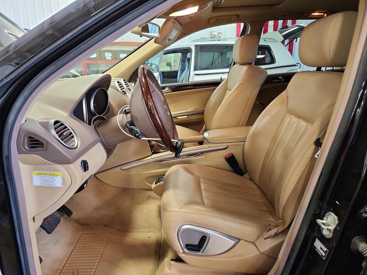 Mercedes-Benz M-Class 350