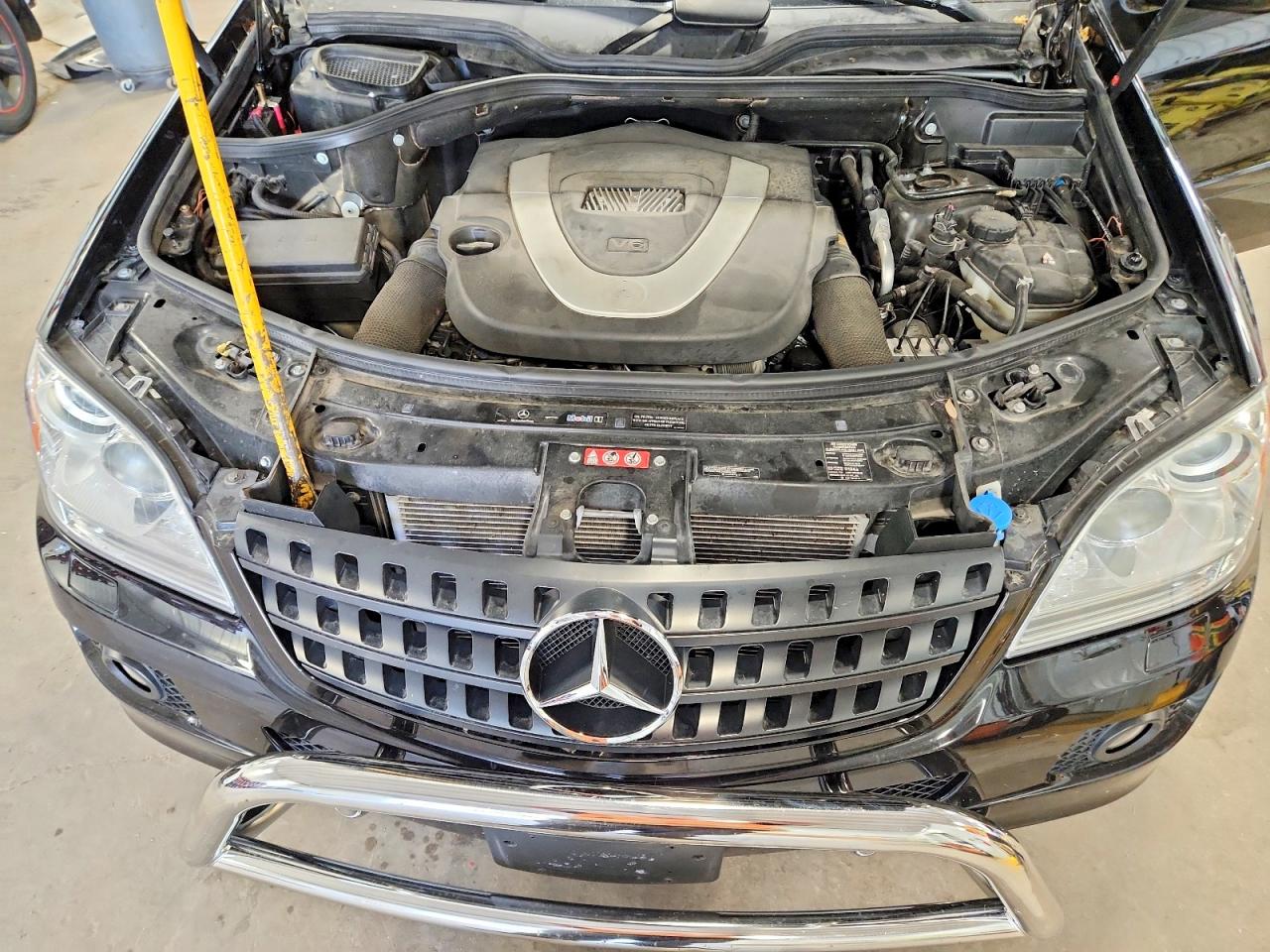 Mercedes-Benz M-Class 350