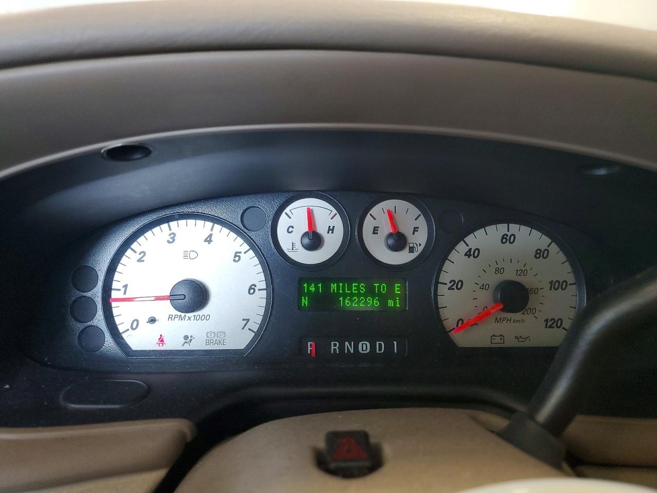 Ford Taurus Sel