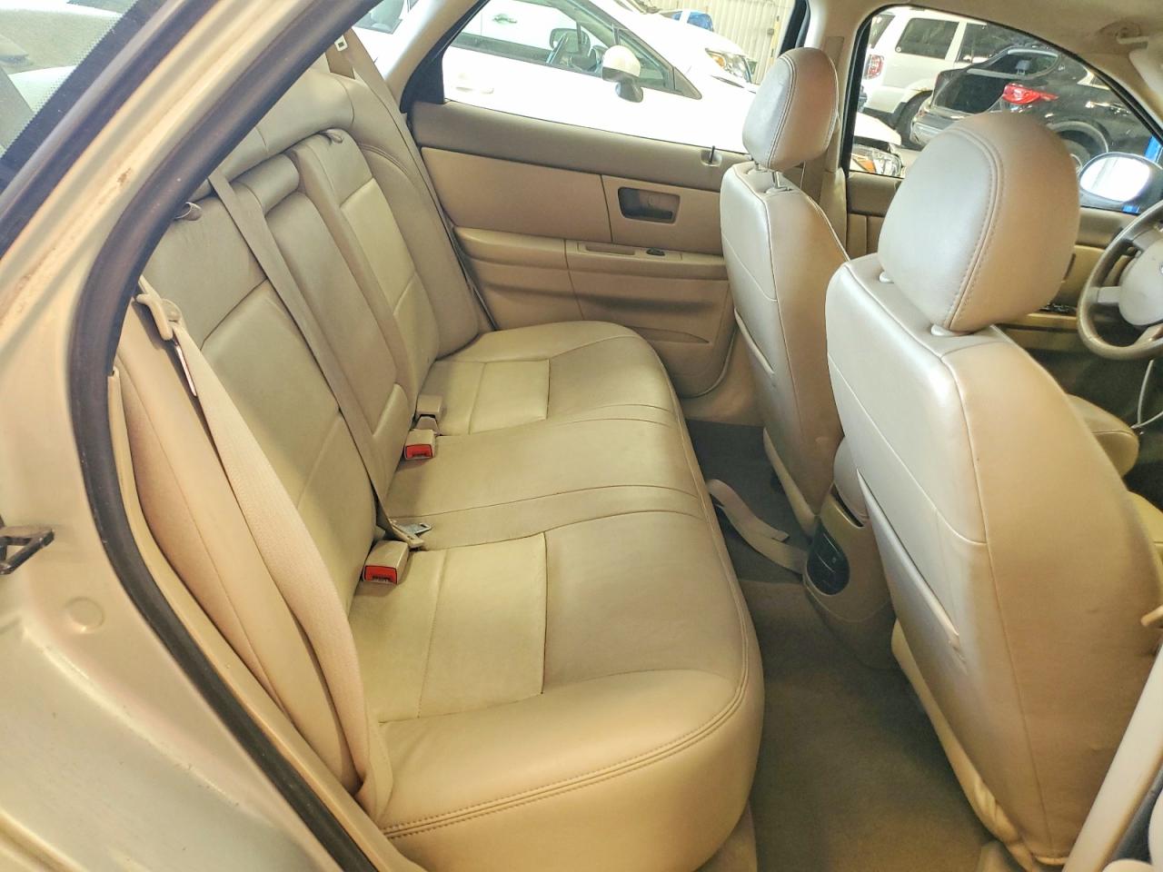 Ford Taurus Sel