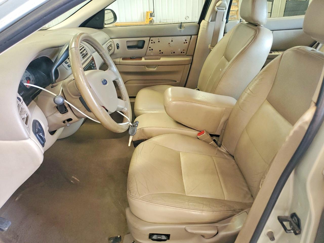 Ford Taurus Sel