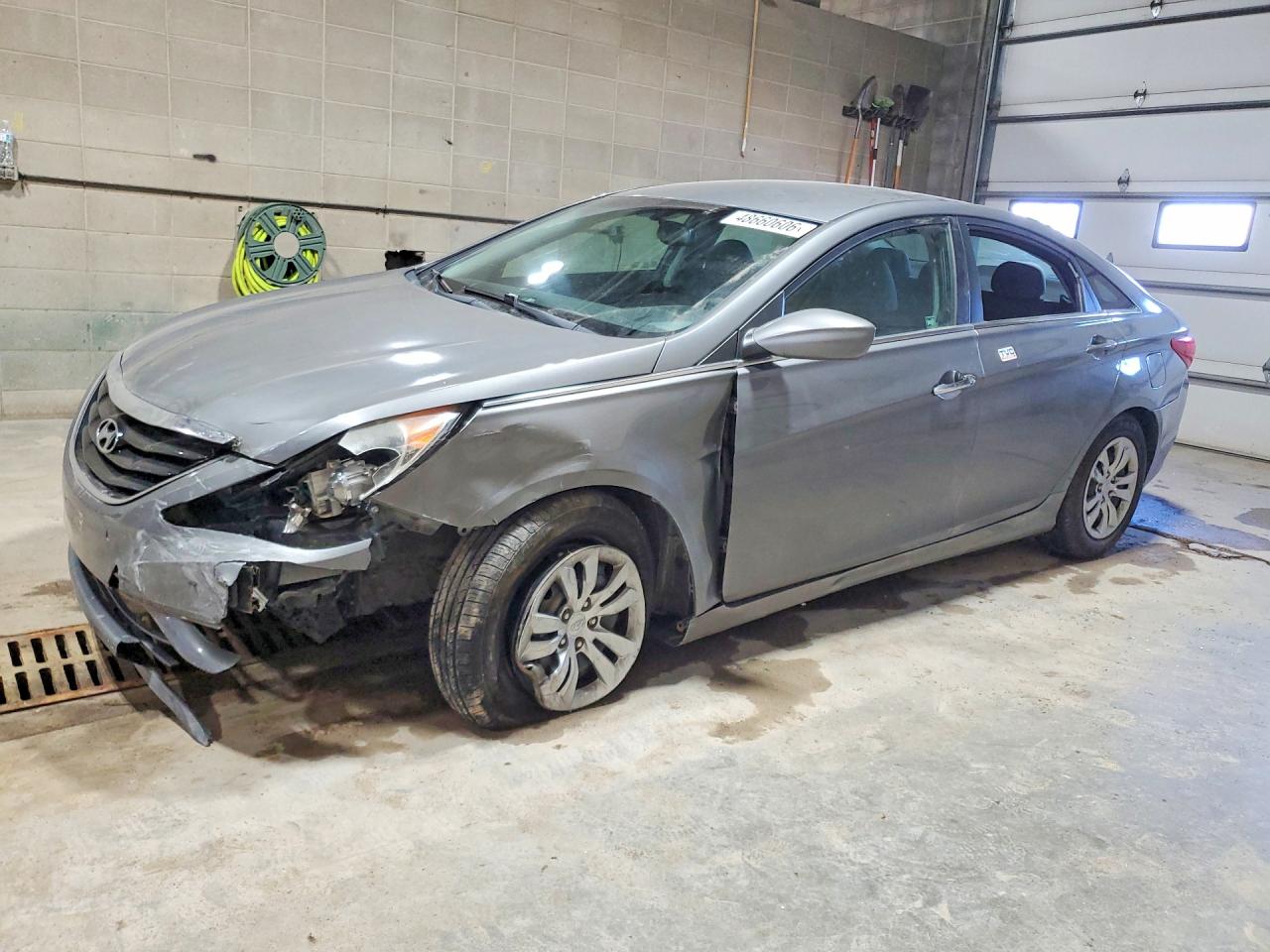 Salvage Hyundai SONATA Image