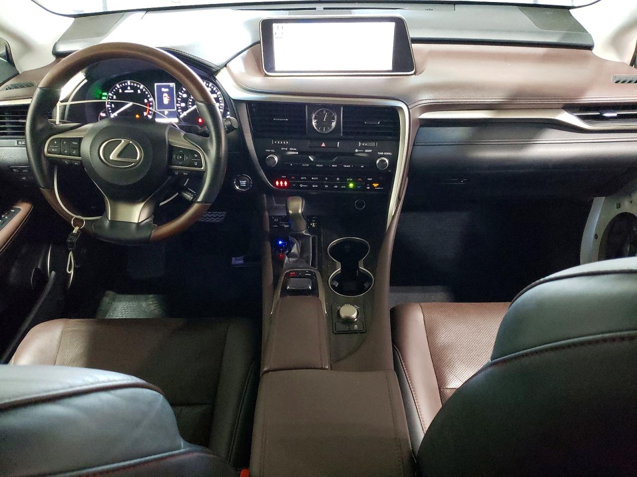 Lexus RX Base
