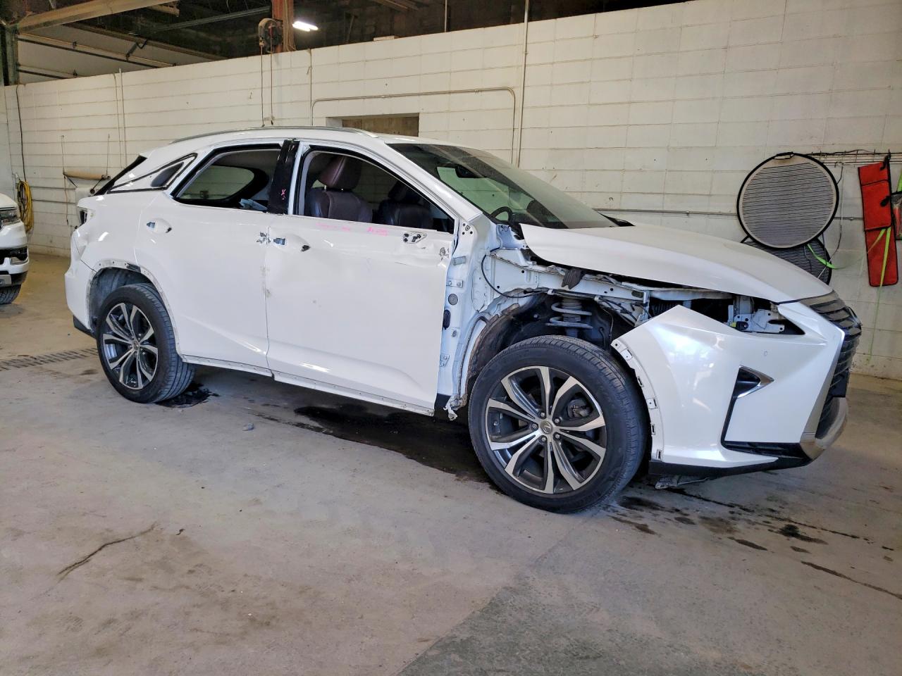 Lexus RX Base
