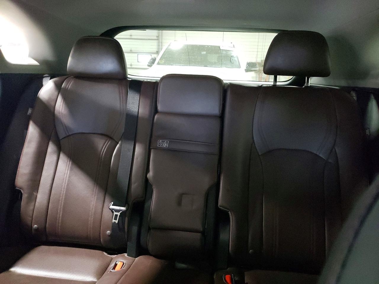 Lexus RX Base