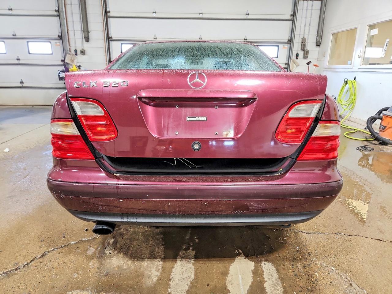 Mercedes-Benz Clk-class 320