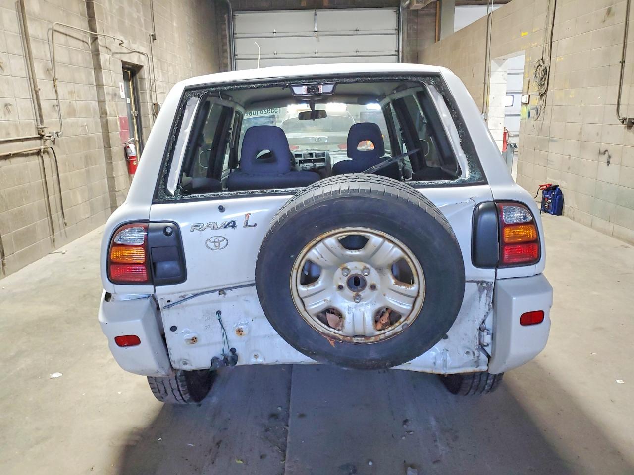 Toyota RAV4 Base