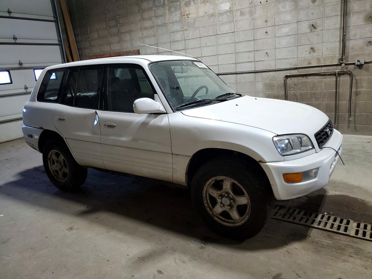 Toyota RAV4 Base