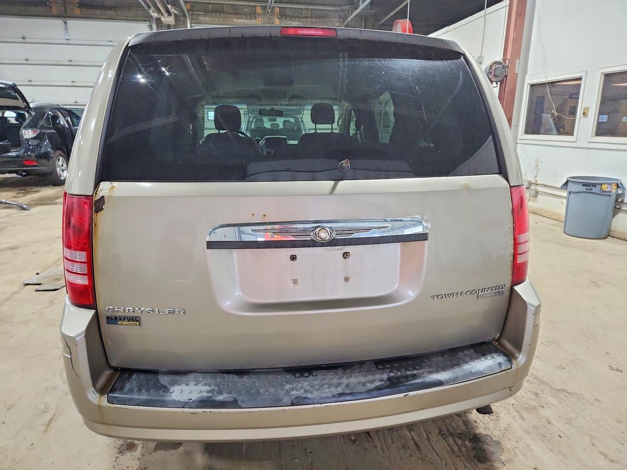 Chrysler Minivan Lx