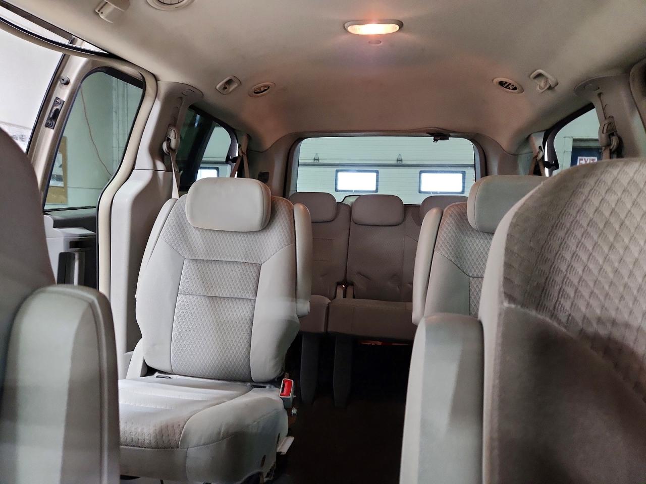 Chrysler Minivan Lx