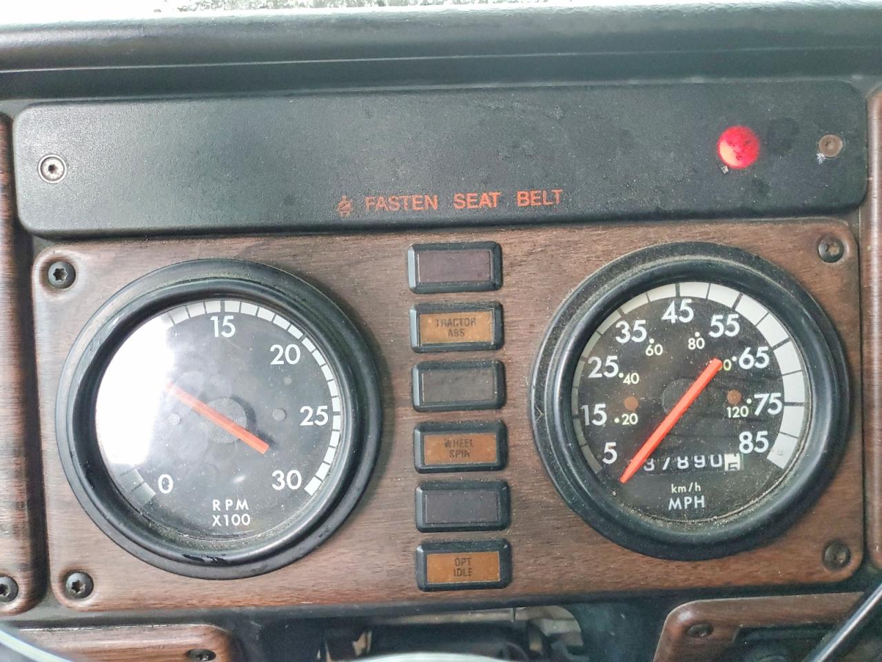 Freightliner Conventional Fld120