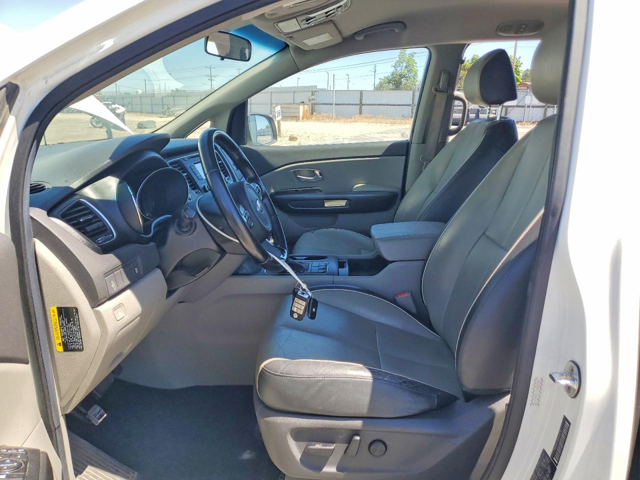 Kia Sedona Lx