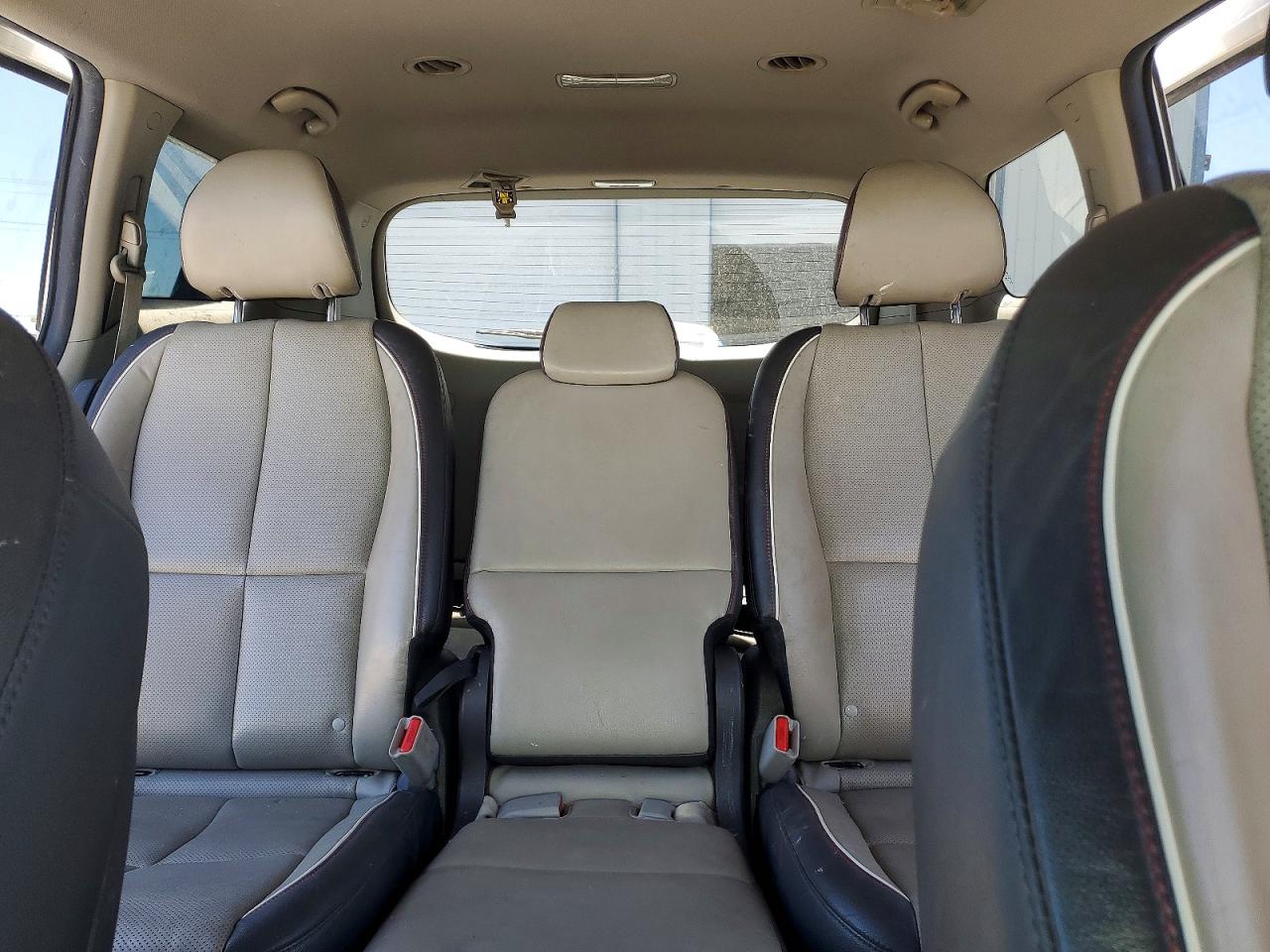 Kia Sedona Lx