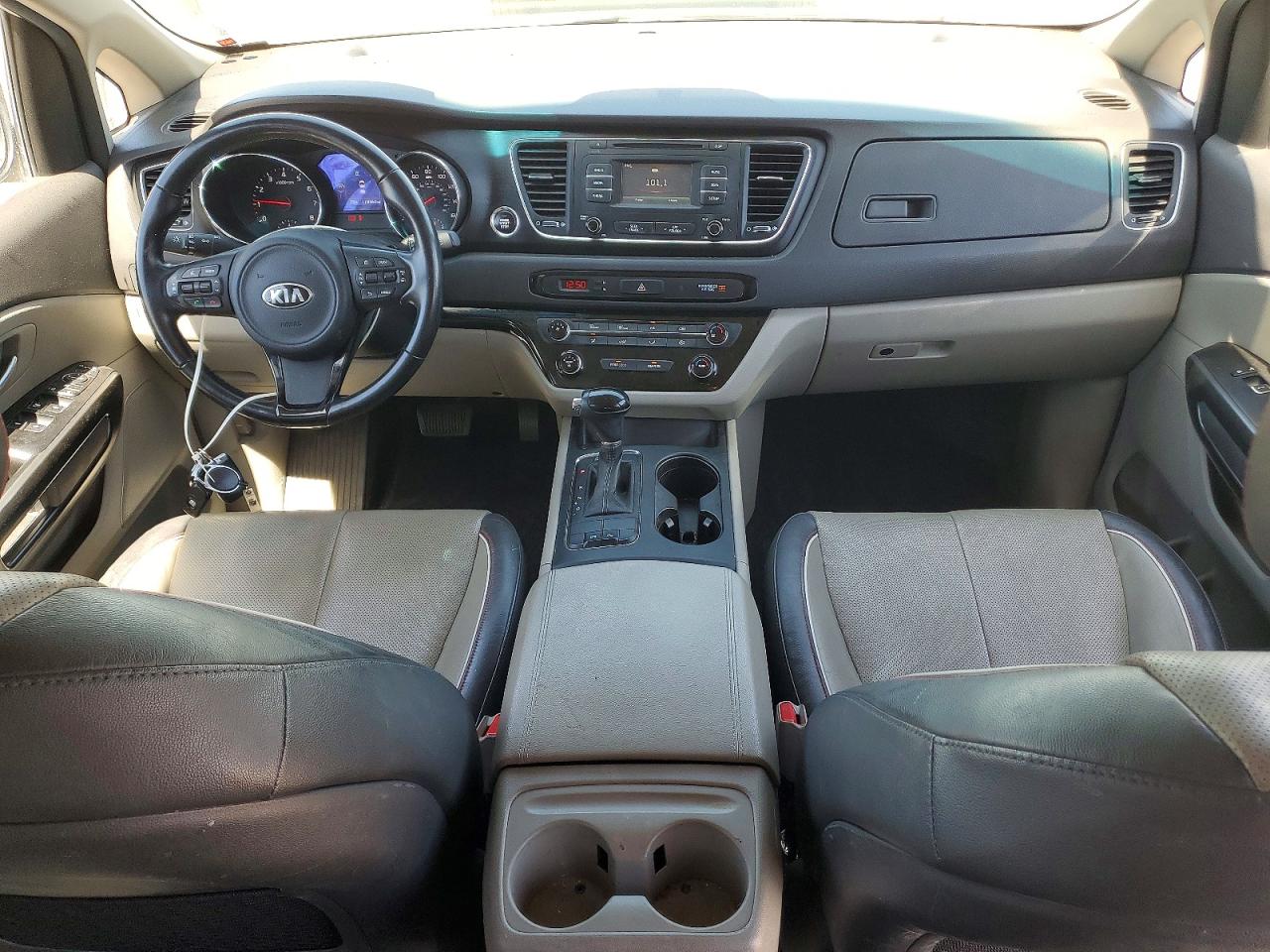 Kia Sedona Lx