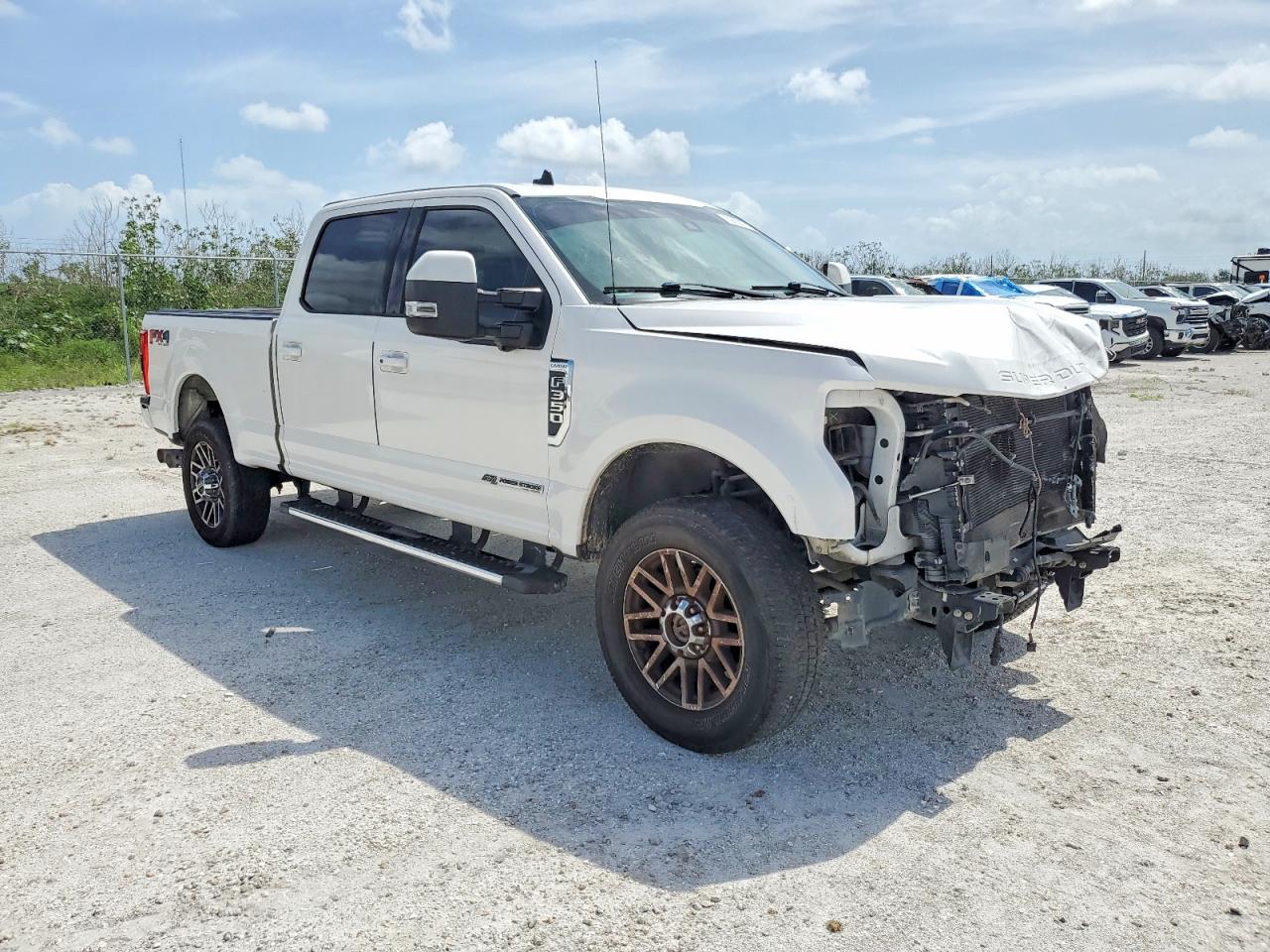 Salvage Ford F-350 Image