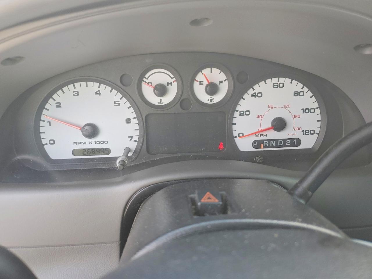 Ford Ranger Super Cab