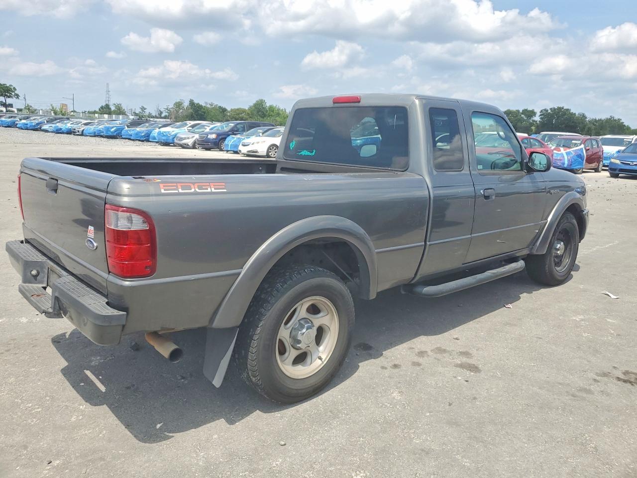 Ford Ranger Super Cab