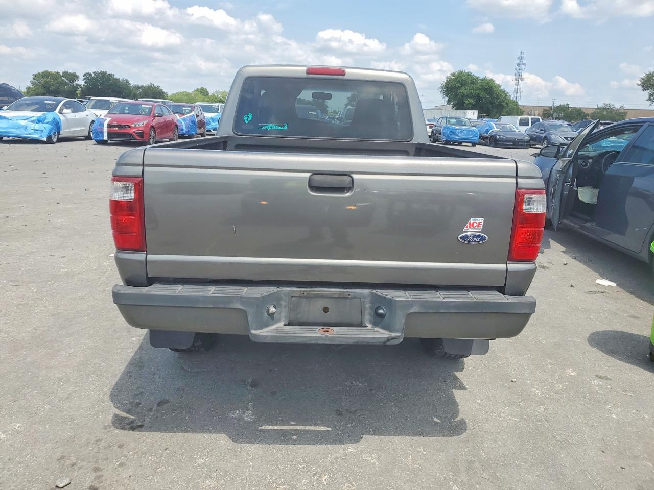 Ford Ranger Super Cab