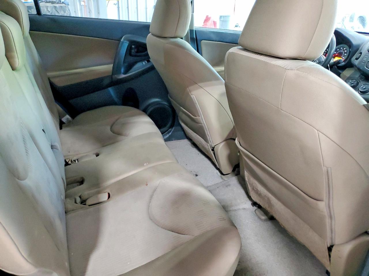 Toyota RAV4 Base
