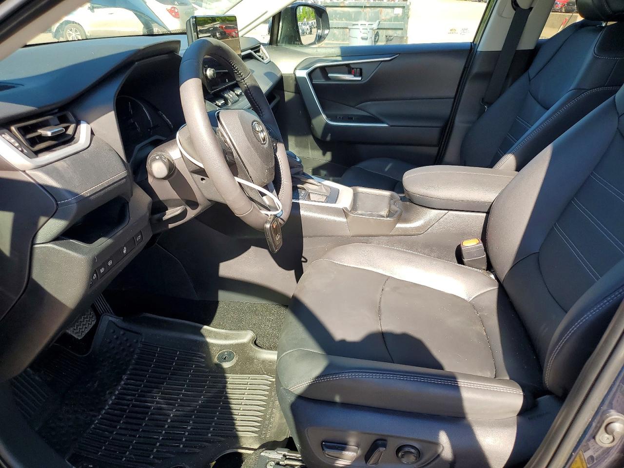 Toyota RAV4 Xle Premium