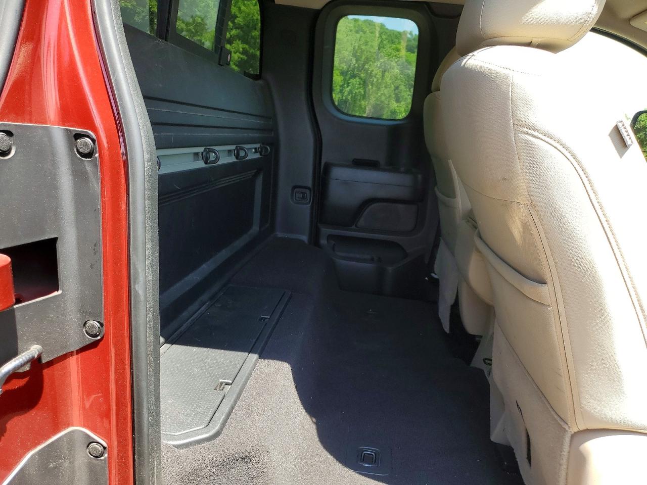 Nissan Titan S
