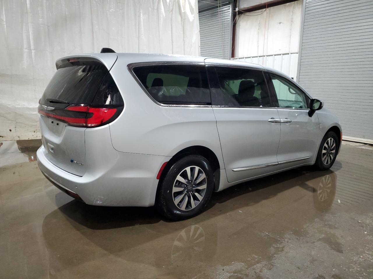 Chrysler Pacifica Hybrid Limited