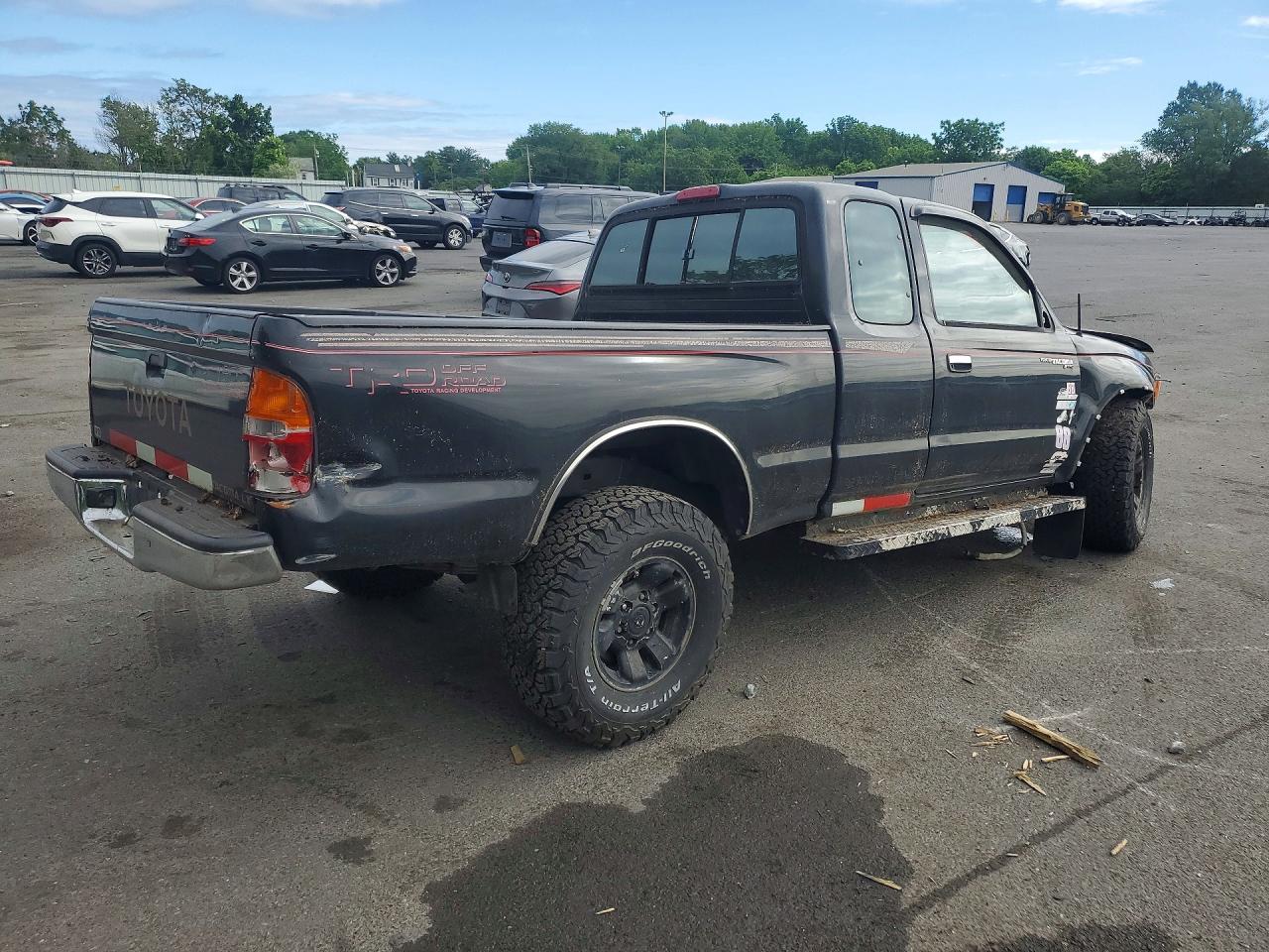 Toyota Tacoma Xtracab