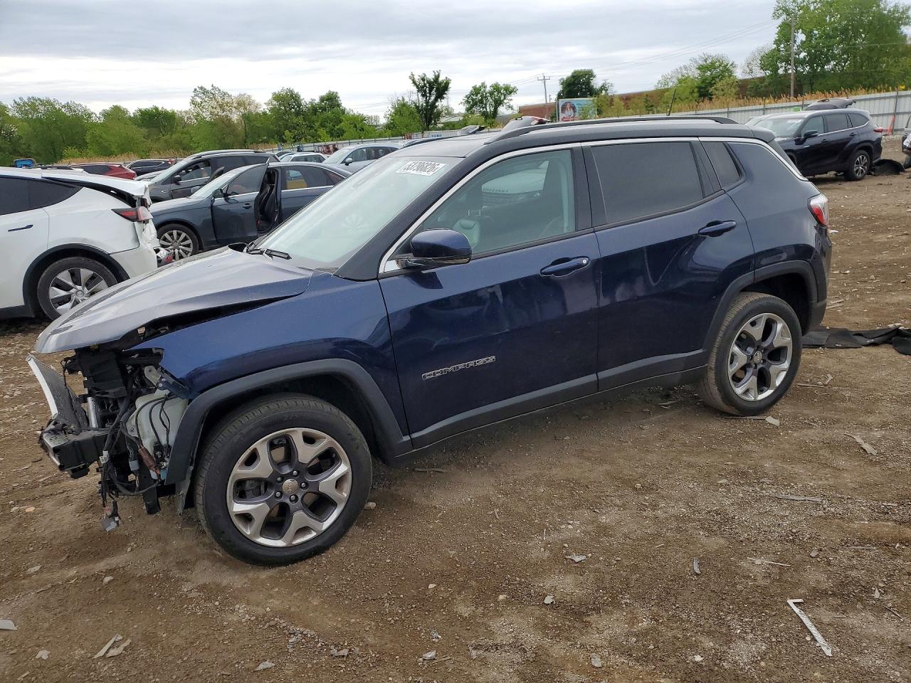 Salvage Jeep Compass Image