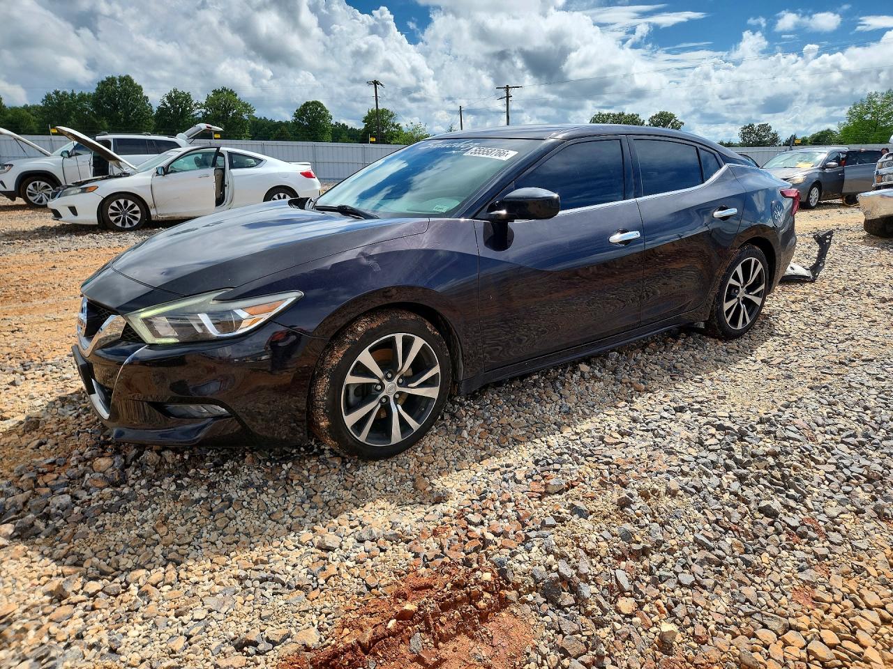 Salvage Nissan Maxima Image
