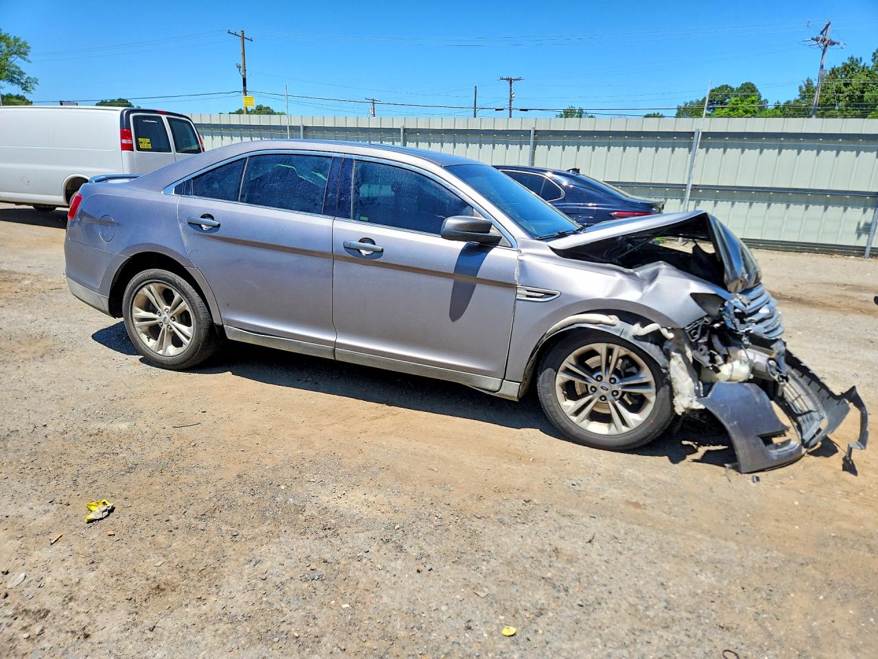 Ford Taurus Sel