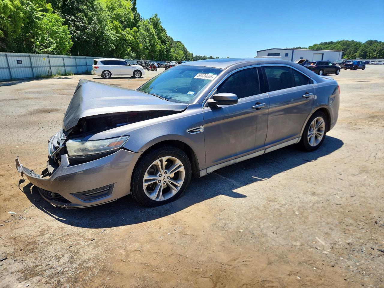 Salvage Ford Taurus Image