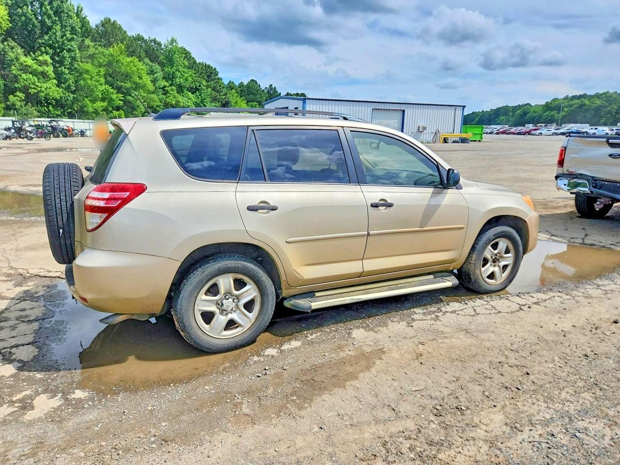 Toyota RAV4 Base
