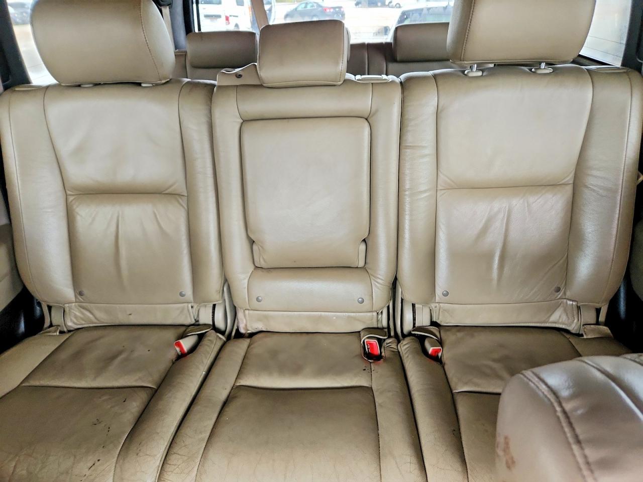 Toyota Sequoia Sr5