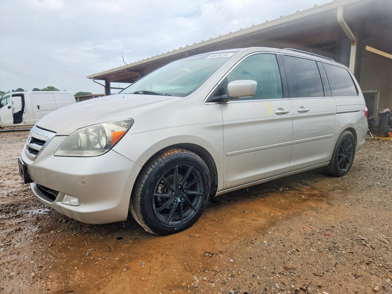 Salvage Honda Odyssey Image