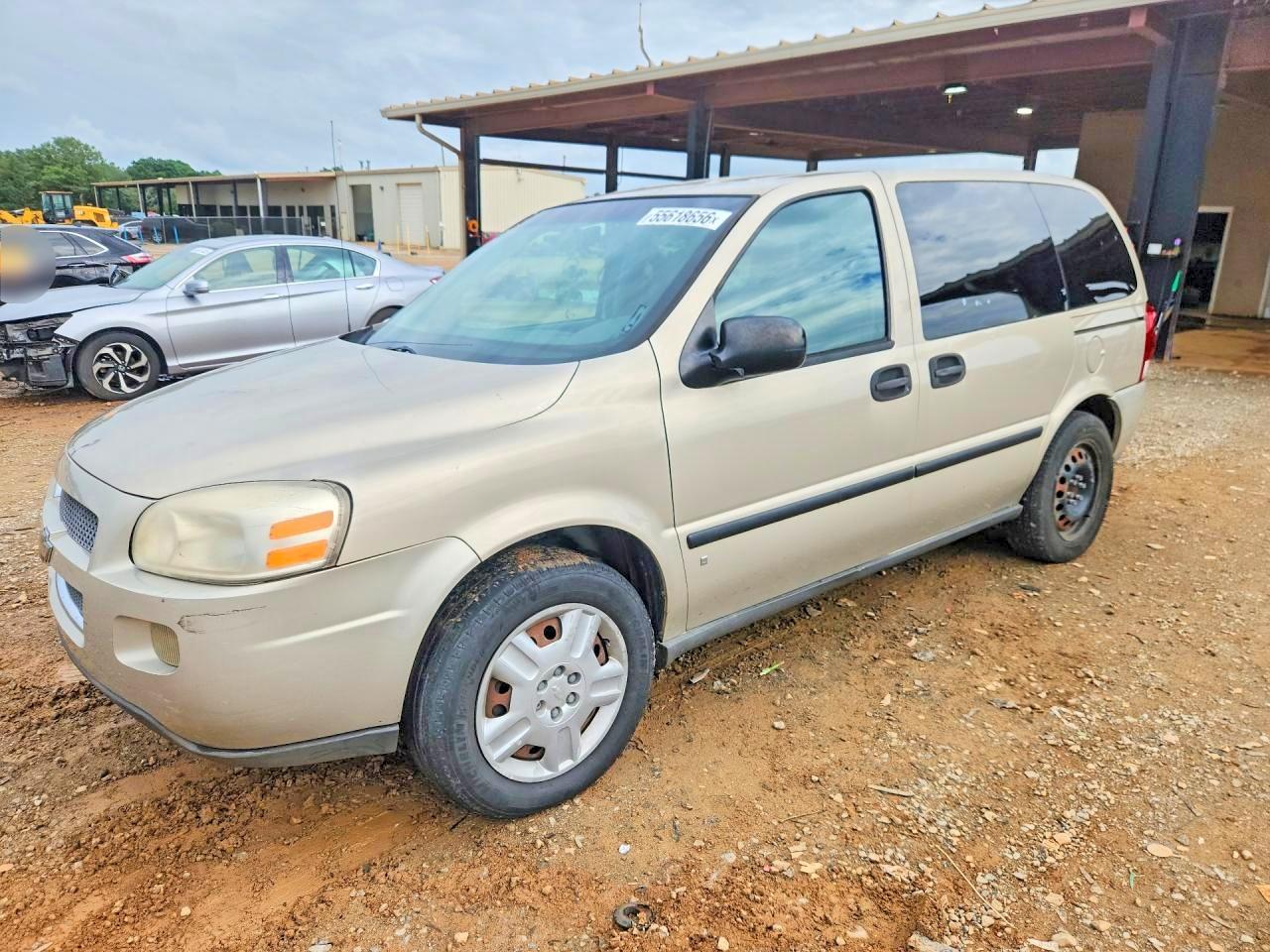 Salvage Chevrolet Uplander Image