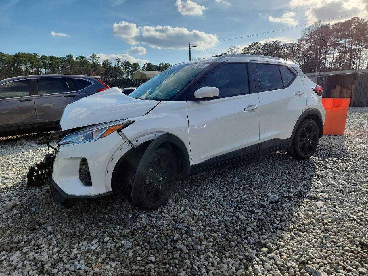 Salvage Nissan Kicks Image